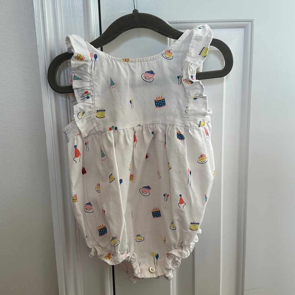 Petite Plume birthday party bubble size 12-18 months